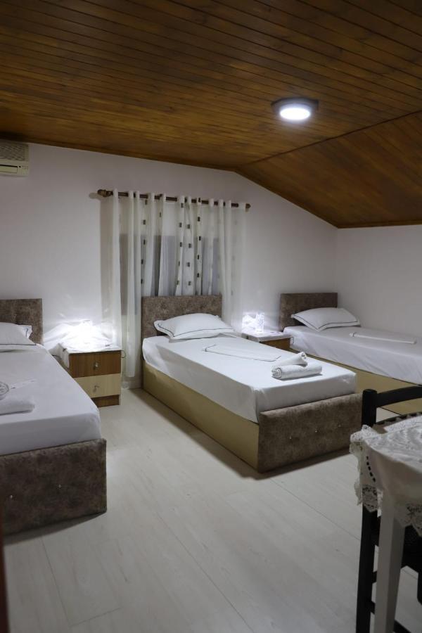 בראט Guest House Bumbli מראה חיצוני תמונה