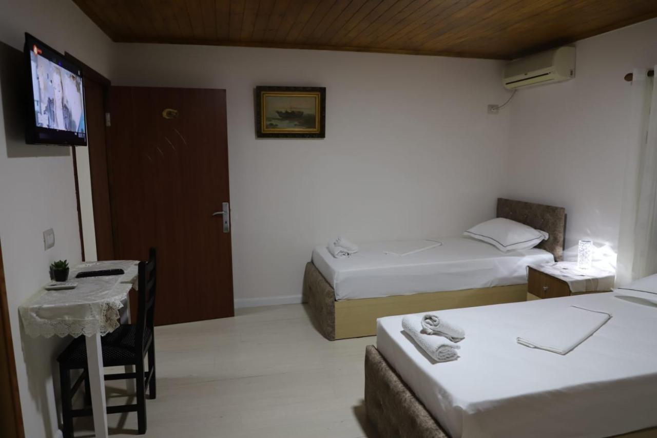 בראט Guest House Bumbli מראה חיצוני תמונה