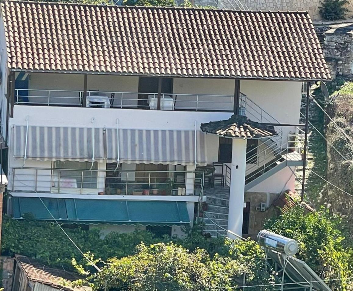 בראט Guest House Bumbli מראה חיצוני תמונה